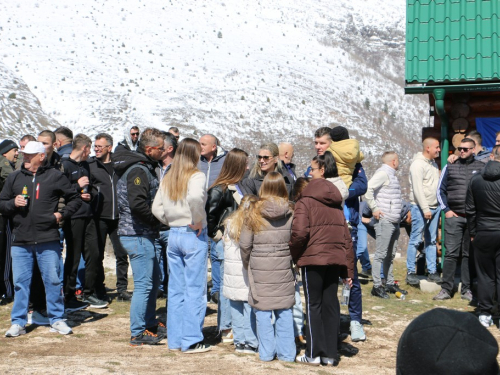 Mirno okupljanje na Zahumu: Ramci poručili – ''Ne damo svoje!''