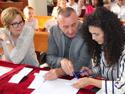FOTO: U Prozoru održan 18. festival duhovne glazbe ''Djeca pjevaju Isusu''
