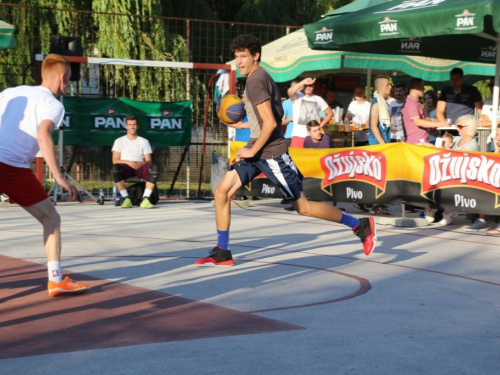 FOTO: Počeo turnir u uličnoj košarci ''Streetball Rama 2017.''