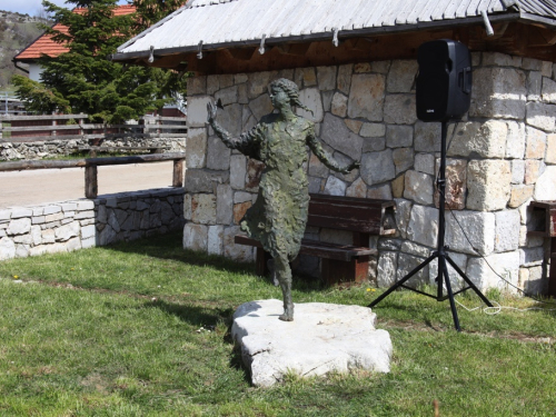 FOTO: Druženje Rumbočana i sv. misa na Zahumu