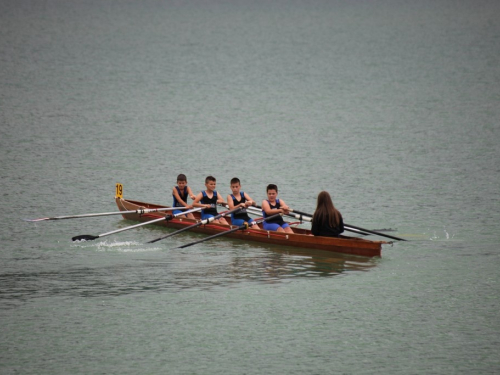 FOTO: Na Ramskom jezeru održana 10. veslačka regata