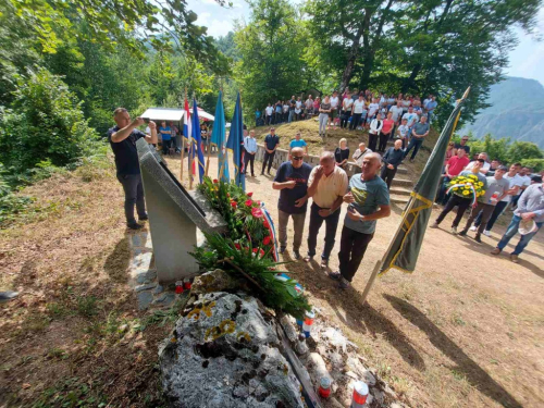 FOTO: Na Pomenu obilježena 28. obljetnica stradanja hrvatskih branitelja