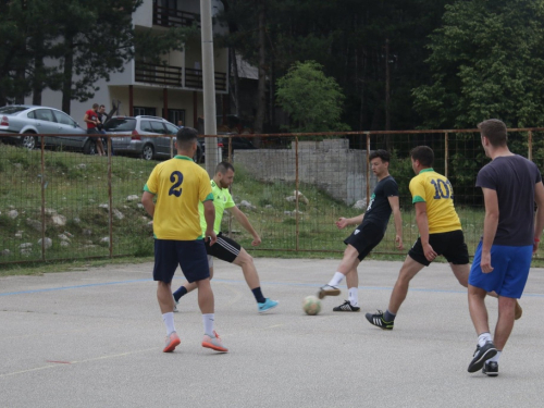 FOTO: Ekipa ''Uzdol'' pobjednik malonogometnog turnira na Orašcu