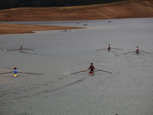 FOTO: Na Ramskom jezeru održana 10. veslačka regata