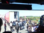 Putnici turističkog autobusa snimili potresan video