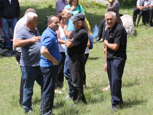 FOTO/VIDEO: Tisuće vjernika na Kedžari proslavilo Divin dan