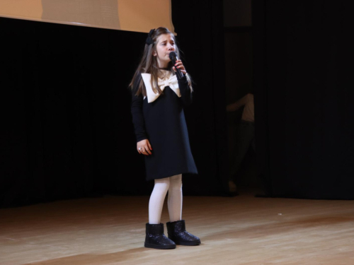 FOTO: Petra Krešo pobjednica dječjeg festivala ''Mala Rama 2025.''