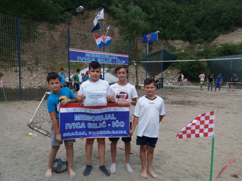 FOTO: Ljeto u Gračacu 2017. - Više od 120 natjecatelja na memorijalu