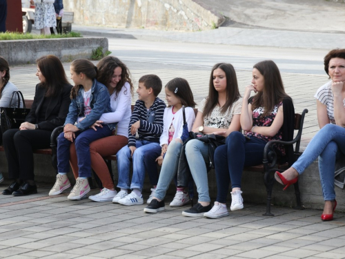 FOTO/VIDEO: U Prozoru održan X. festival duhovne glazbe 'Djeca pjevaju Isusu'