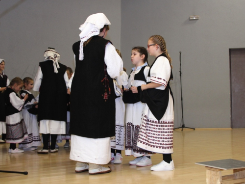 FOTO/VIDEO: Folklorna skupina 'Ramska tradicija' - Božićni običaji u Rami