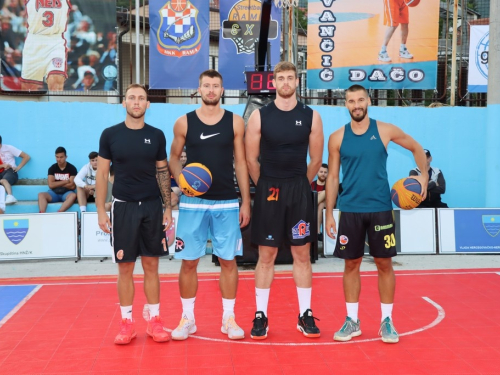 FOTO: Druga večer Streetball turnira u Prozoru