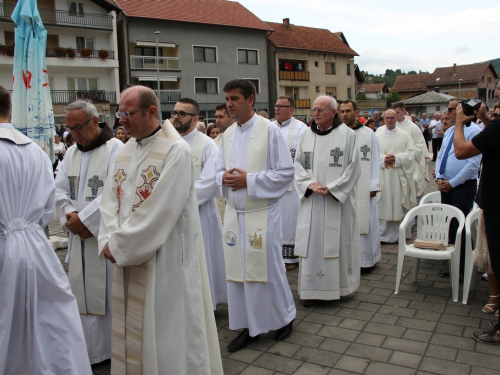 FOTO: Mlada misa vlč. Josipa Papka u župi Prozor