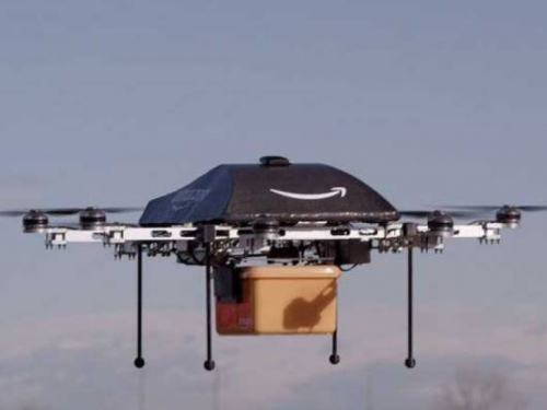 Amazon uvodi dronove koji će isporučivati pakete za 30 minuta!