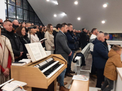 FOTO: Polnoćka u Rumbocima