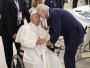 Biden odlikovao papu Franju