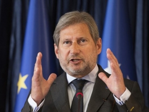 Hahn: Neprihvatljive izjave koje prizivaju na promjene granica na Balkanu
