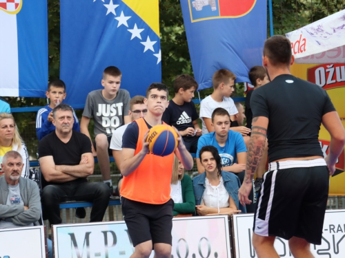 FOTO: Druga večer Streetball turnira u Prozoru