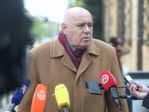 Puhovski: BiH ne funkcionira kao država, najbolje da se Trump time pozabavi