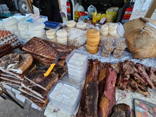 Pogledajte cijene sezonskih proizvoda na pijaci u Hercegovini