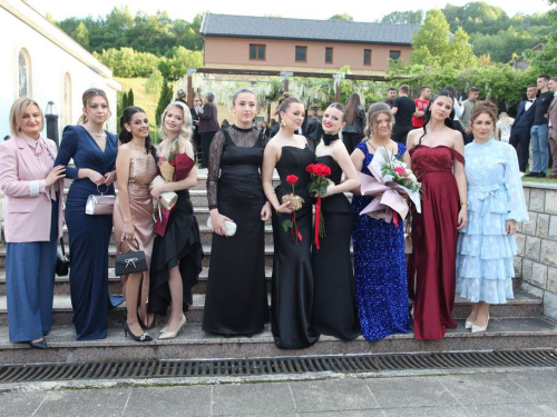FOTO: Matura 2026. - Defile mladosti na ulicama Prozora
