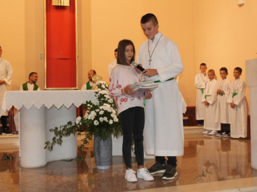 FOTO: Sv. Misa za početak nove školske i vjeronaučne godine u župi Prozor