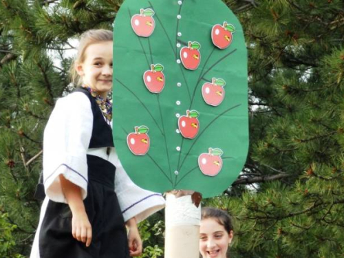 FOTO: Održana 9. Kulturna večer na Gračacu