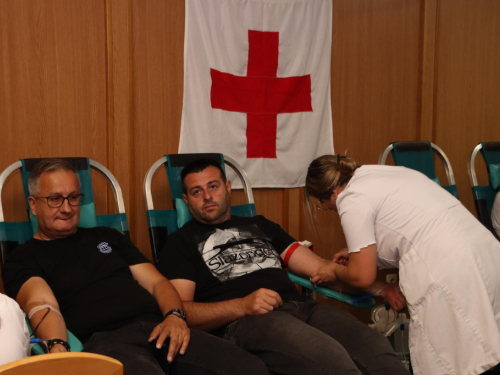 FOTO: Uspješna akcija darivanja krvi u Prozoru