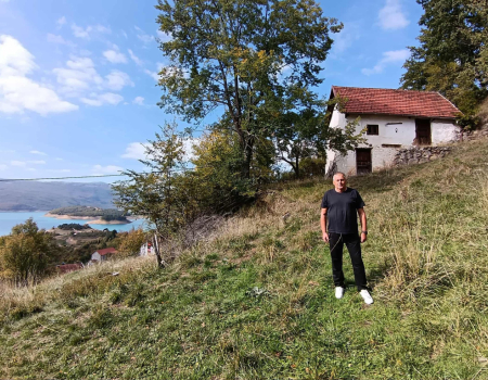 Što za Ramom Ramac pati