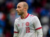 Eriksen se ponovno srušio na terenu, utakmica odmah prekinuta