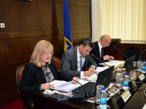 Vlada FBiH utvrdila proračun za iduću godinu