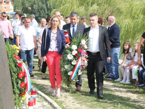 FOTO/VIDEO: Mala Gospa Rama-Šćit 2016.