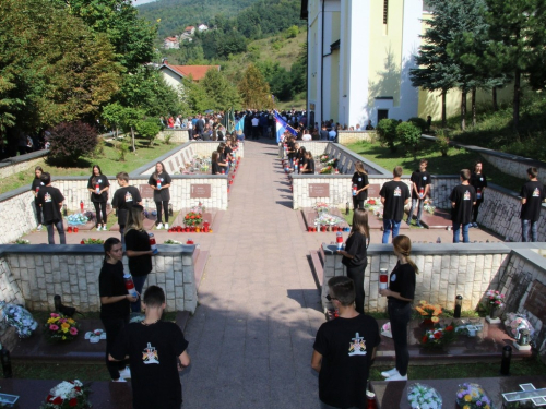 FOTO: Na Uzdolu obilježena 25. obljetnica zločina nad Hrvatima