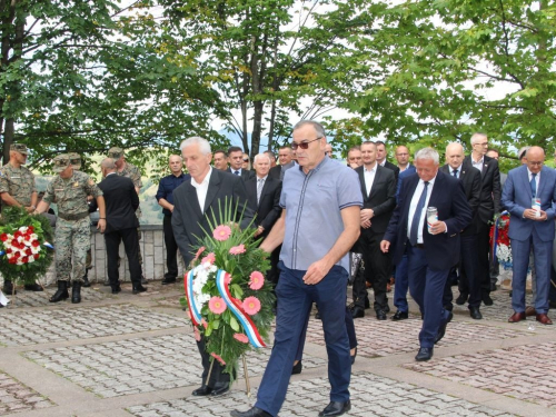 FOTO: Obilježena 26. obljetnica stradanja Hrvata na Uzdolu