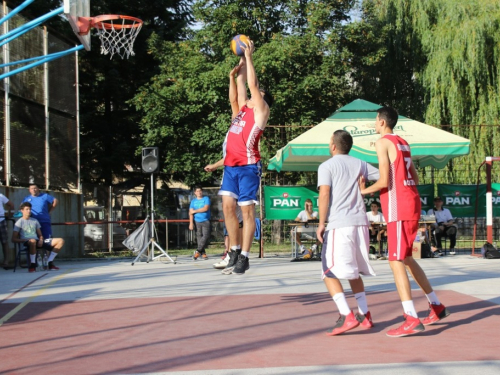 FOTO: ''General Vasilije Mitu'' iz Zagreba pobjednik 15. Streetball Rama