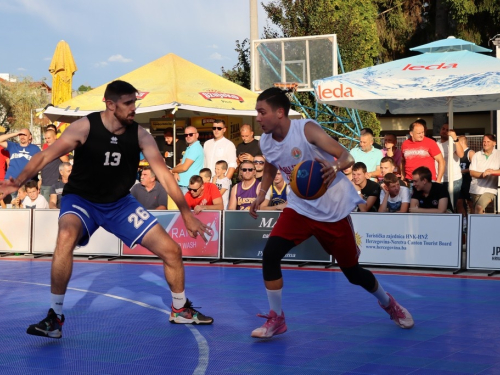 FOTO: Druga večer Streetball turnira u Prozoru