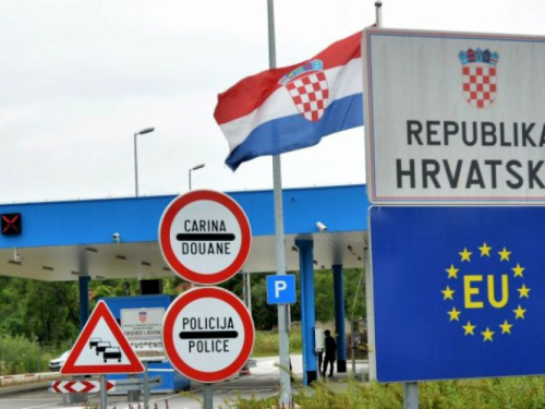 Srbin pokušao ući u Hrvatsku s majicom koja veliča ''Veliku Srbiju''