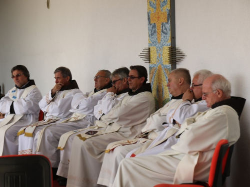 FOTO: Vanjska proslava Sv. Franje u Rumbocima