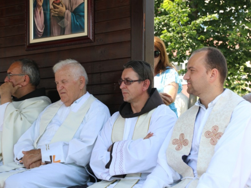 FOTO: Vanjska proslava patrona župe Prozor