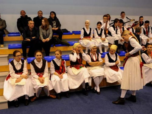 Ramci po deseti puta okupili brojne folkloraše