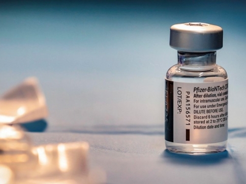 Znanstvenici: Odgodite davanje druge doze cjepiva Pfizera