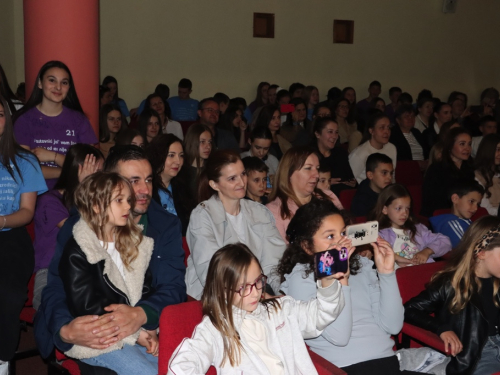 FOTO: Svečano obilježen Dan OŠ Marka Marulića Prozor