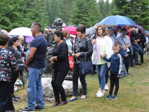 FOTO/VIDEO: Tisuće vjernika na Kedžari proslavilo Divin dan