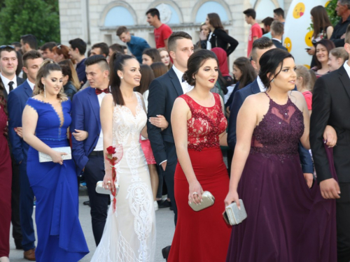 FOTO: Matura 2018. - Defile mladosti na ulicama Prozora