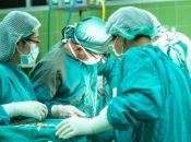 Na zagrebačkom Rebru liječnici odvojili sijamske blizanke. Operacija je trajala 15 sati