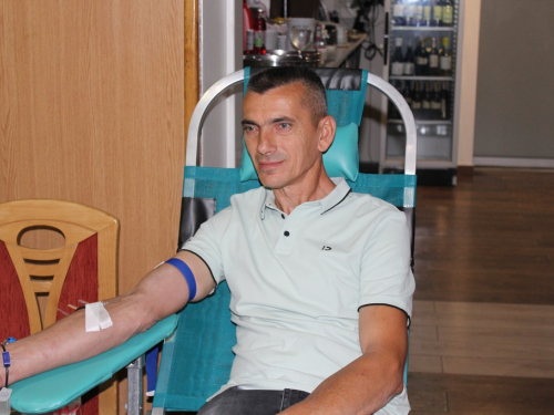 FOTO: Uspješna akcija darivanja krvi u Prozoru