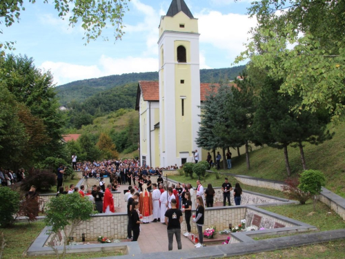 FOTO: Obilježena 26. obljetnica stradanja Hrvata na Uzdolu