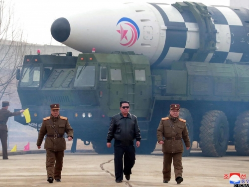 Kim: Rat je neizbježan, lansiramo nove satelite