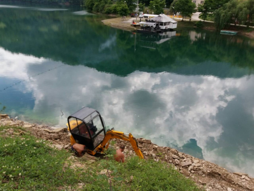 FOTO: Uređeno odmorište i plaža Gračac