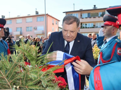 Dodik: Srpski narod ne želi rat, ali smo spremni štititi Srbe