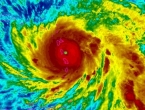 Katastrofalni uragan Maria ojačao na petu kategoriju, otok Dominika je "razoren"